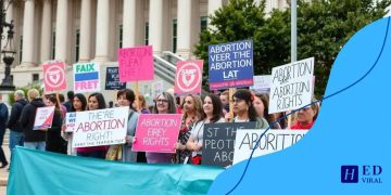 Federal abortion rights protest waves spark dialogue